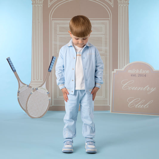 Broek Sullivan lichtblauw uit de Mitch & Son bomberjack-outfit