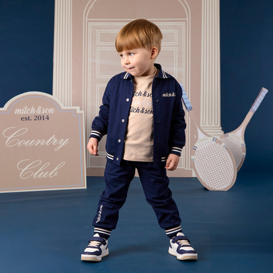 Broek Sullivan donkerblauw uit de Mitch & Son bomberjack-outfit